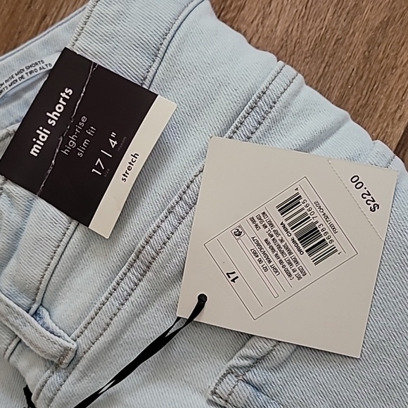 Ava & Viv Light Wash Midi Shorts Woman Size 17 - Picture 7 of 7